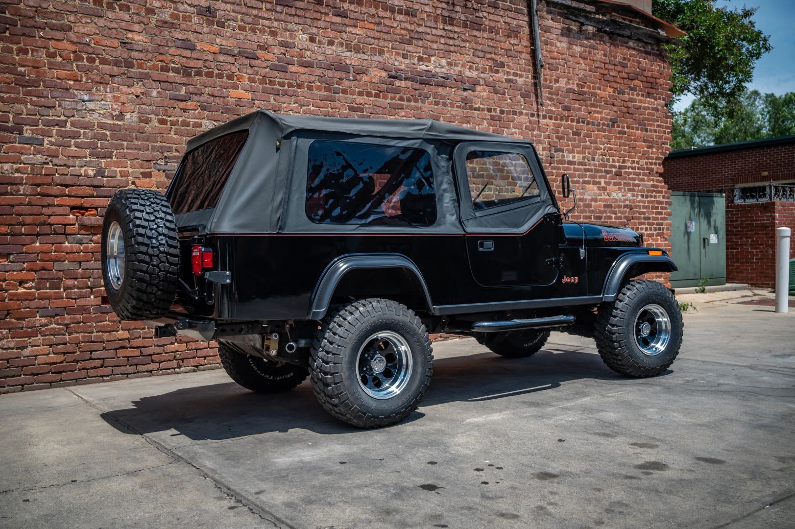 1982 Jeep CJ-8 Scrambler - 5