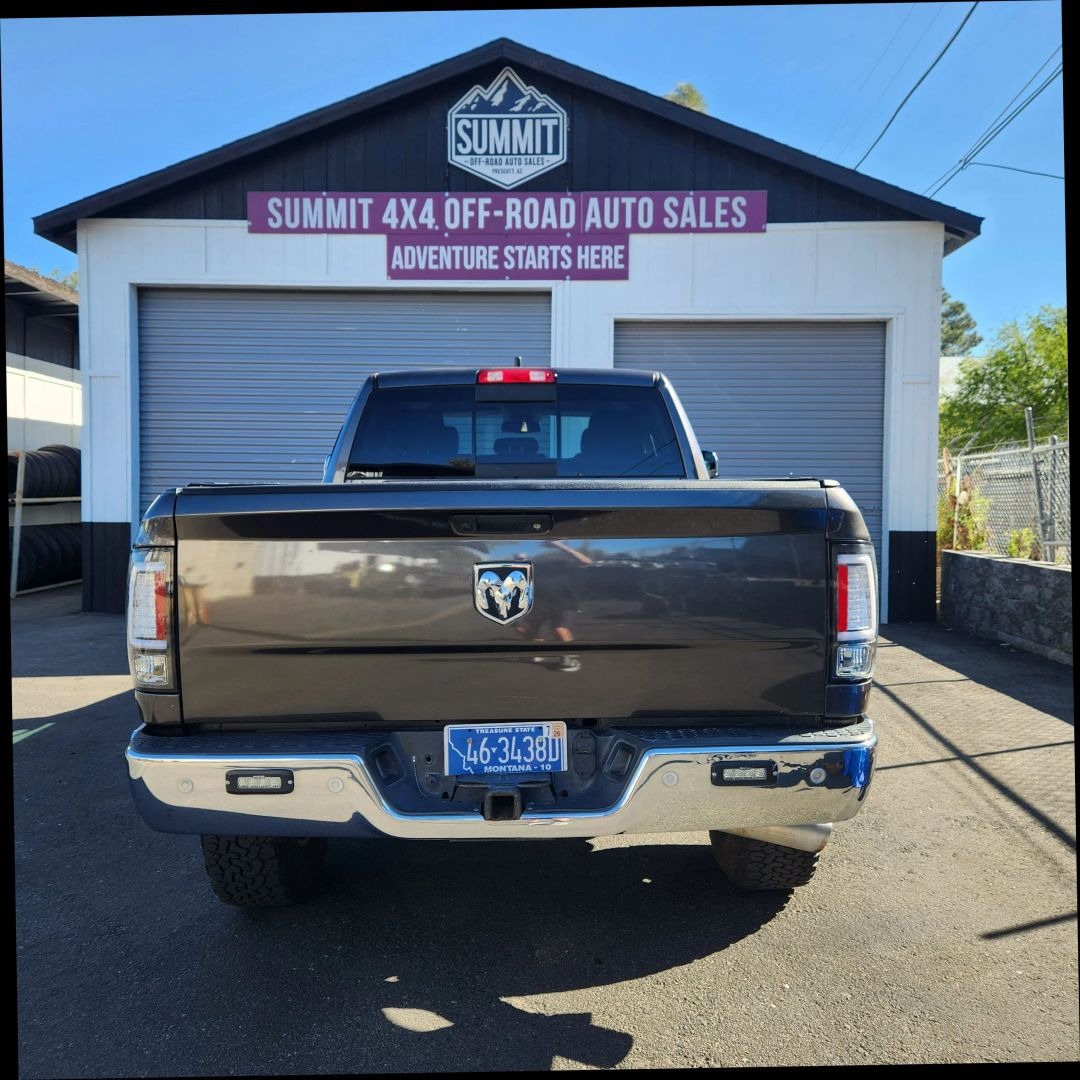 2017 RAM 2500 Crew Cab - 4