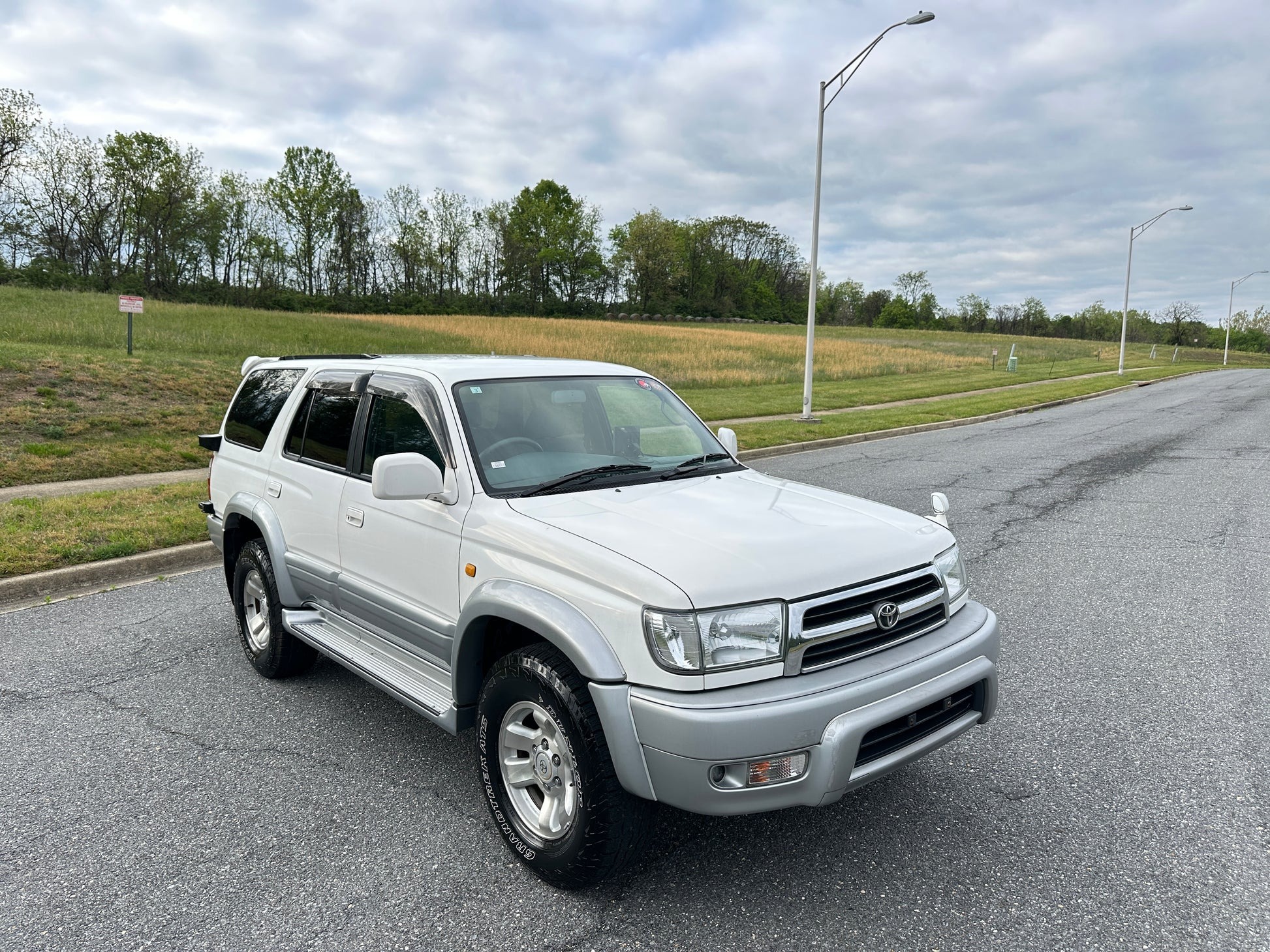  Toyota Hilux Surf