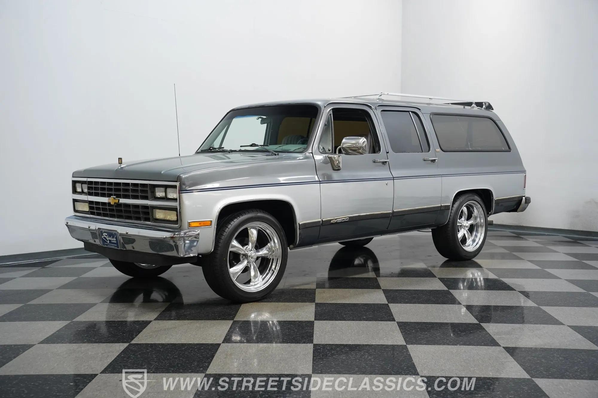  Chevrolet Suburban