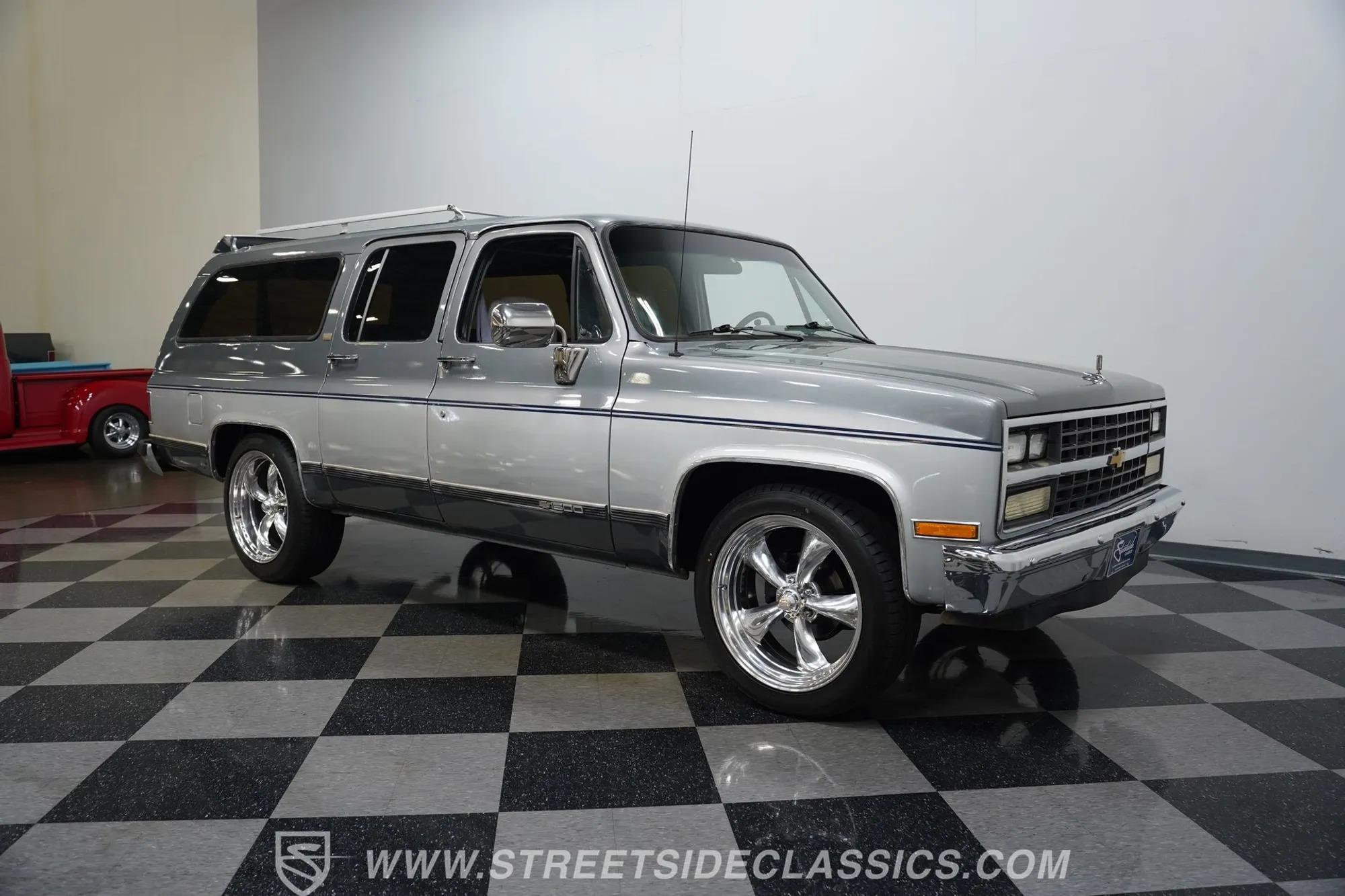 1990 Chevrolet Suburban R1500