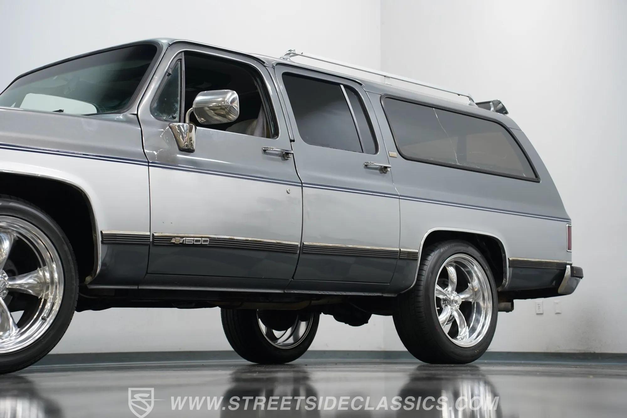 1990 Chevrolet Suburban R1500