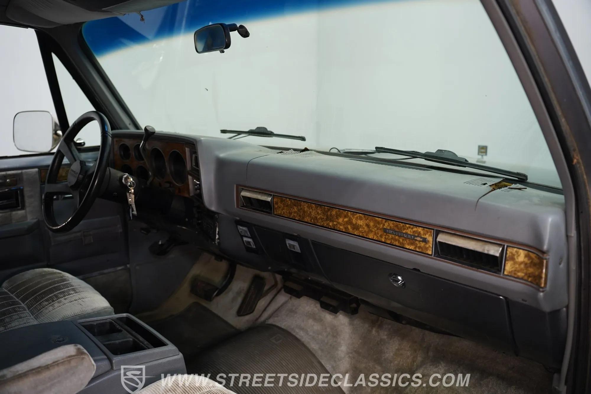 1990 Chevrolet Suburban R1500