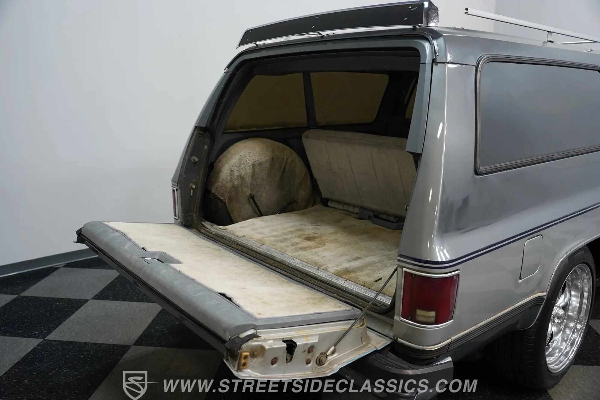 1990 Chevrolet Suburban R1500