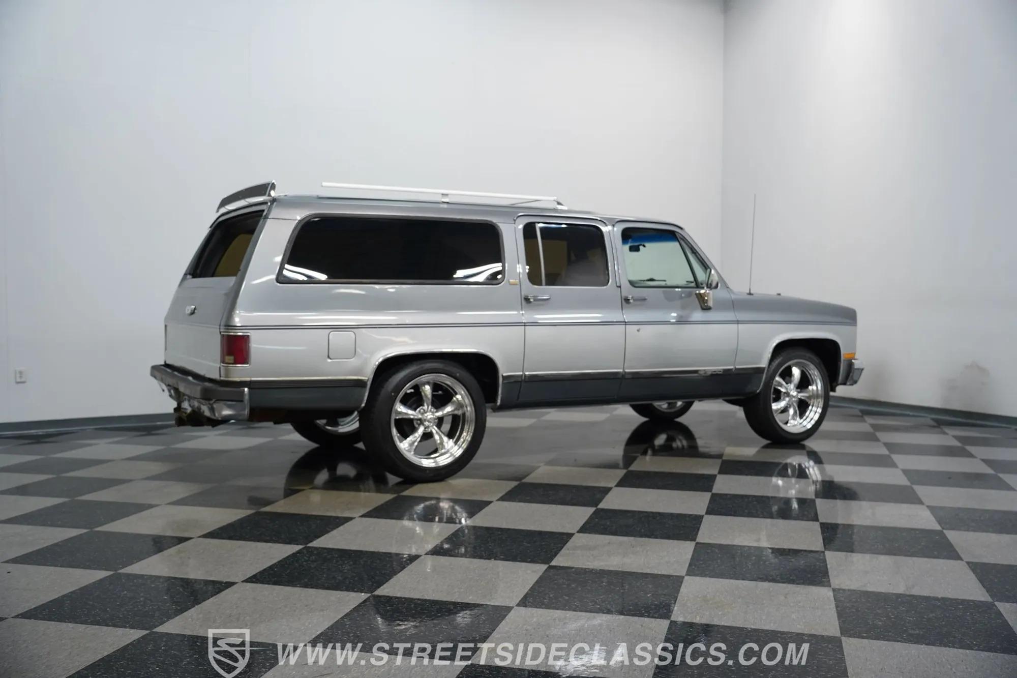 1990 Chevrolet Suburban R1500