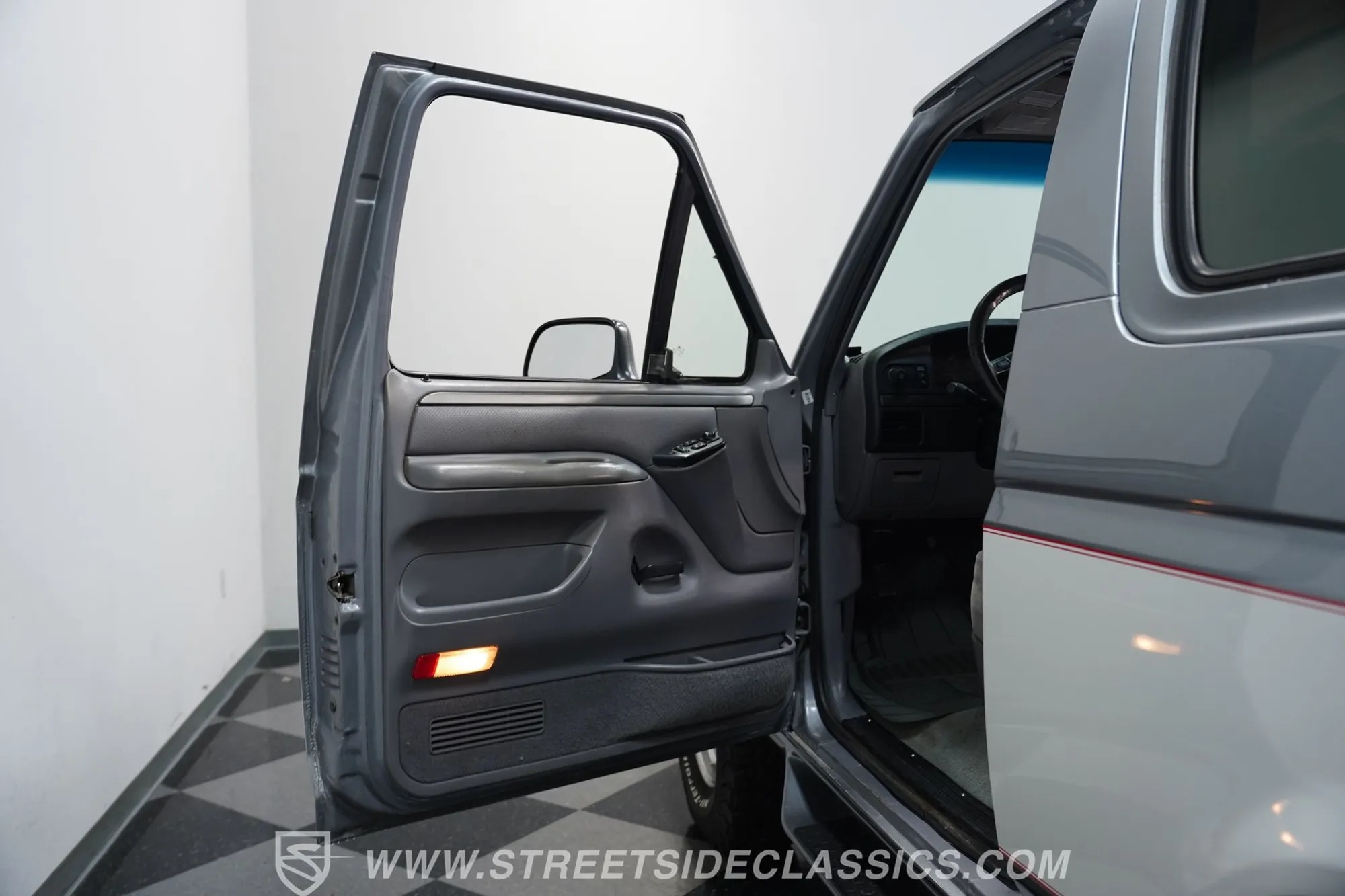 1995 Ford Bronco XLT 4×4