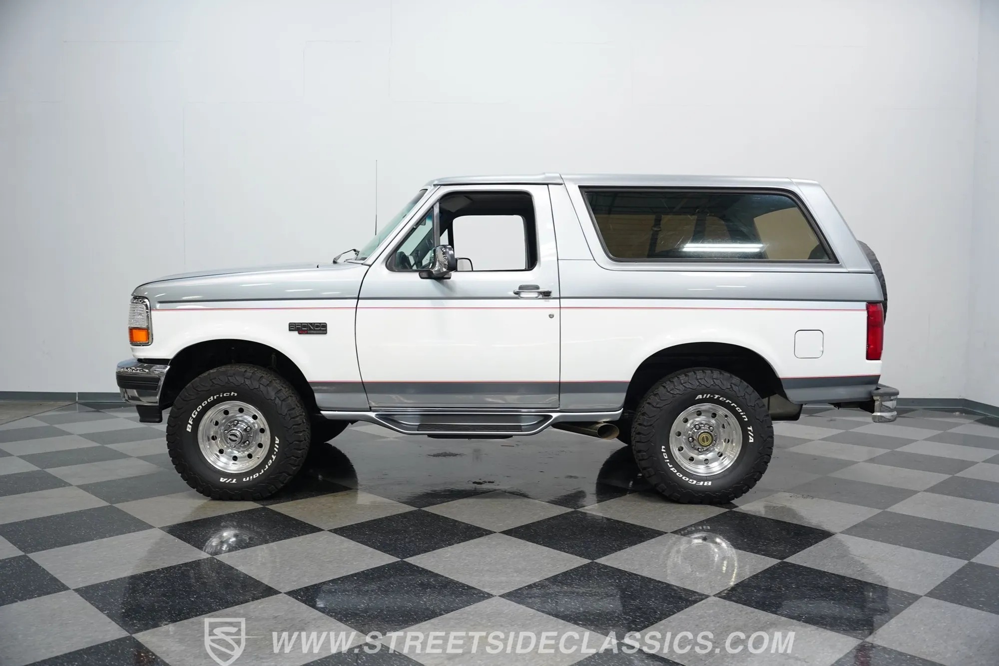 1995 Ford Bronco XLT 4×4 - 4