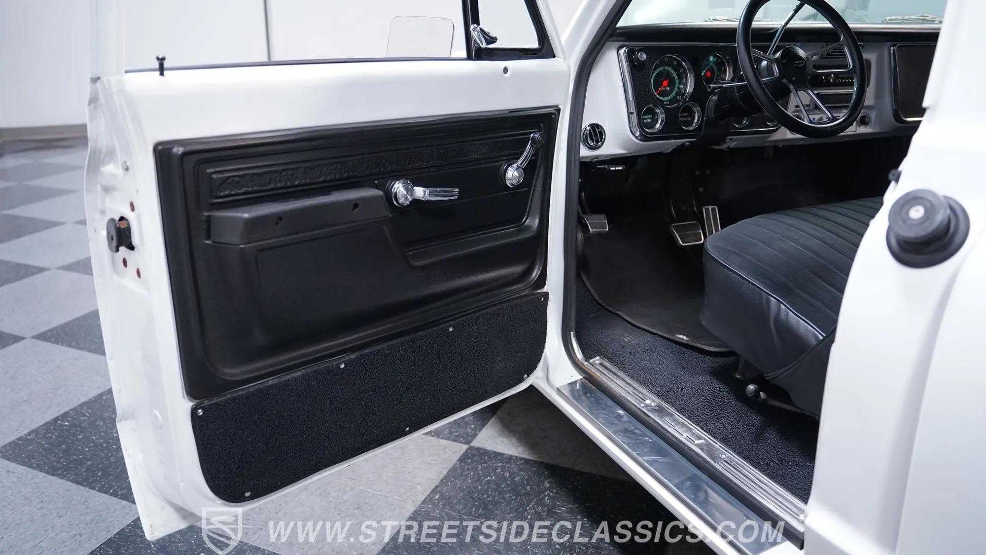 454 V8-Powered 1972 Chevrolet C10