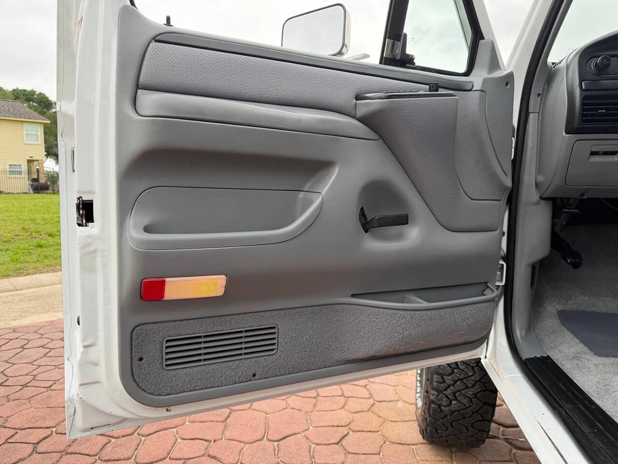 1997 Ford F-350 XLT