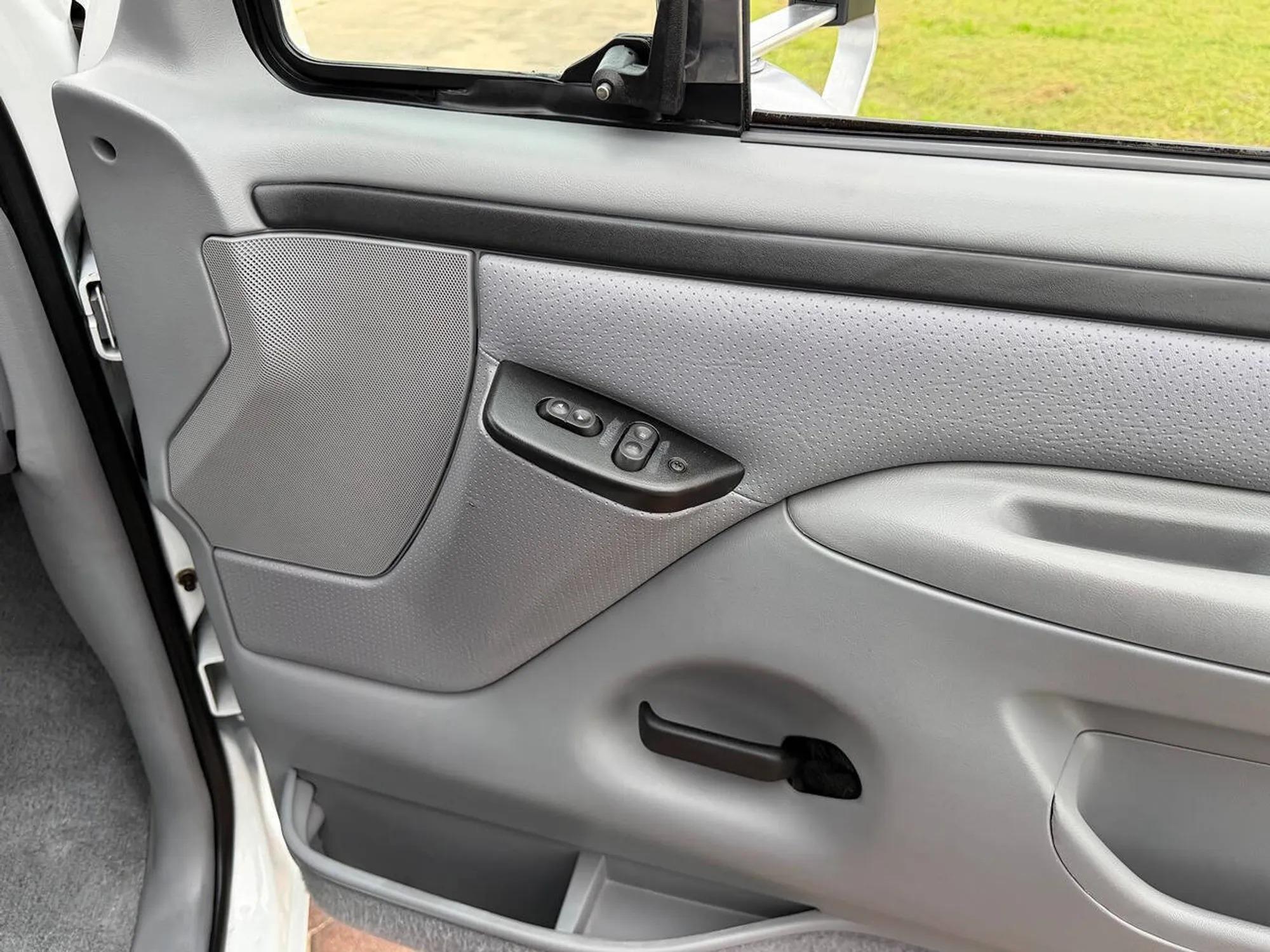 1997 Ford F-350 XLT