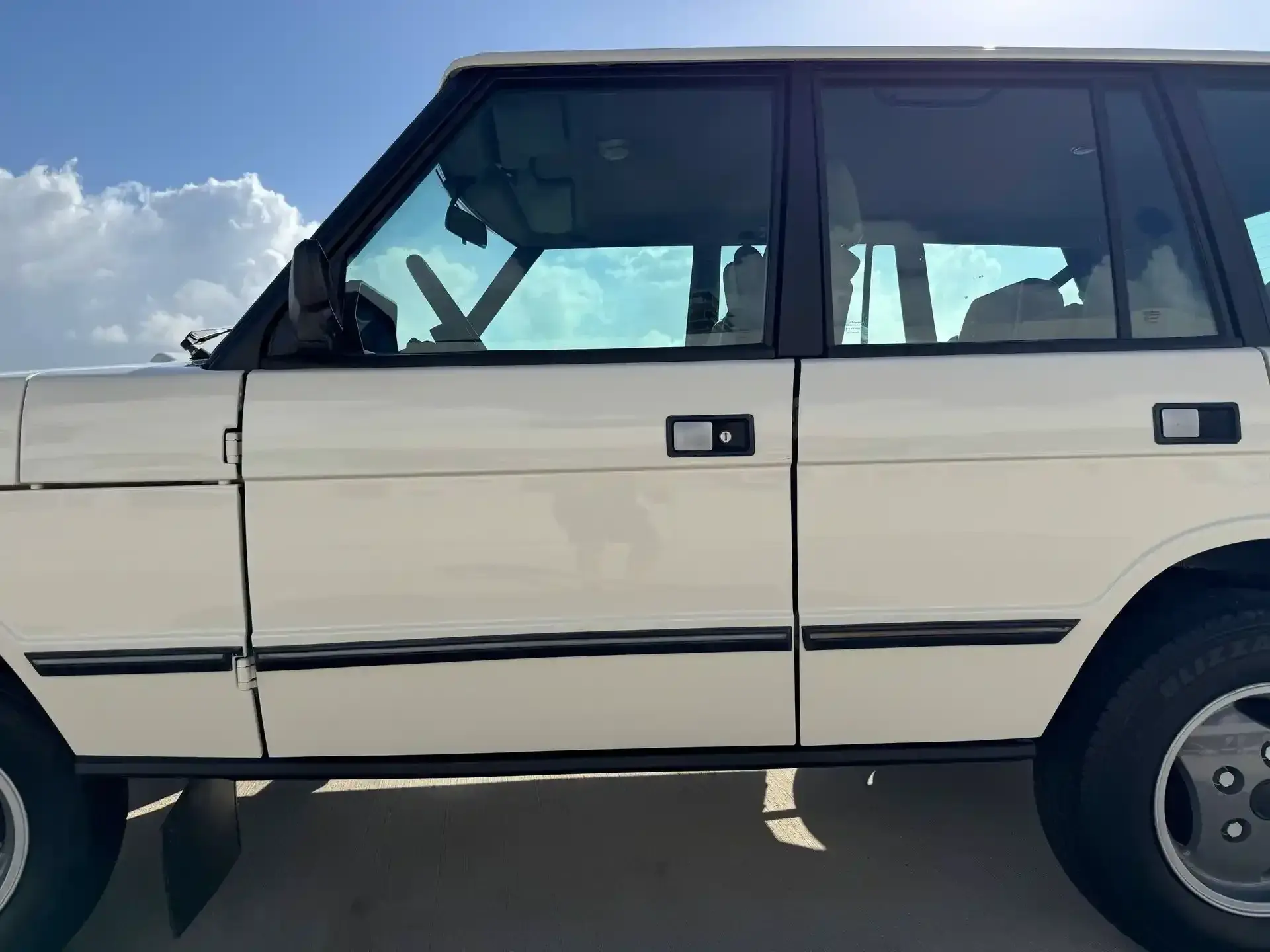 Sold: 55k-Mile 1985 Range Rover Classic