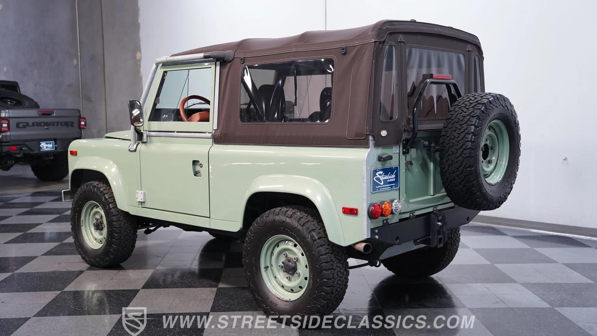 1997 Land Rover Defender 90 NAS - 3