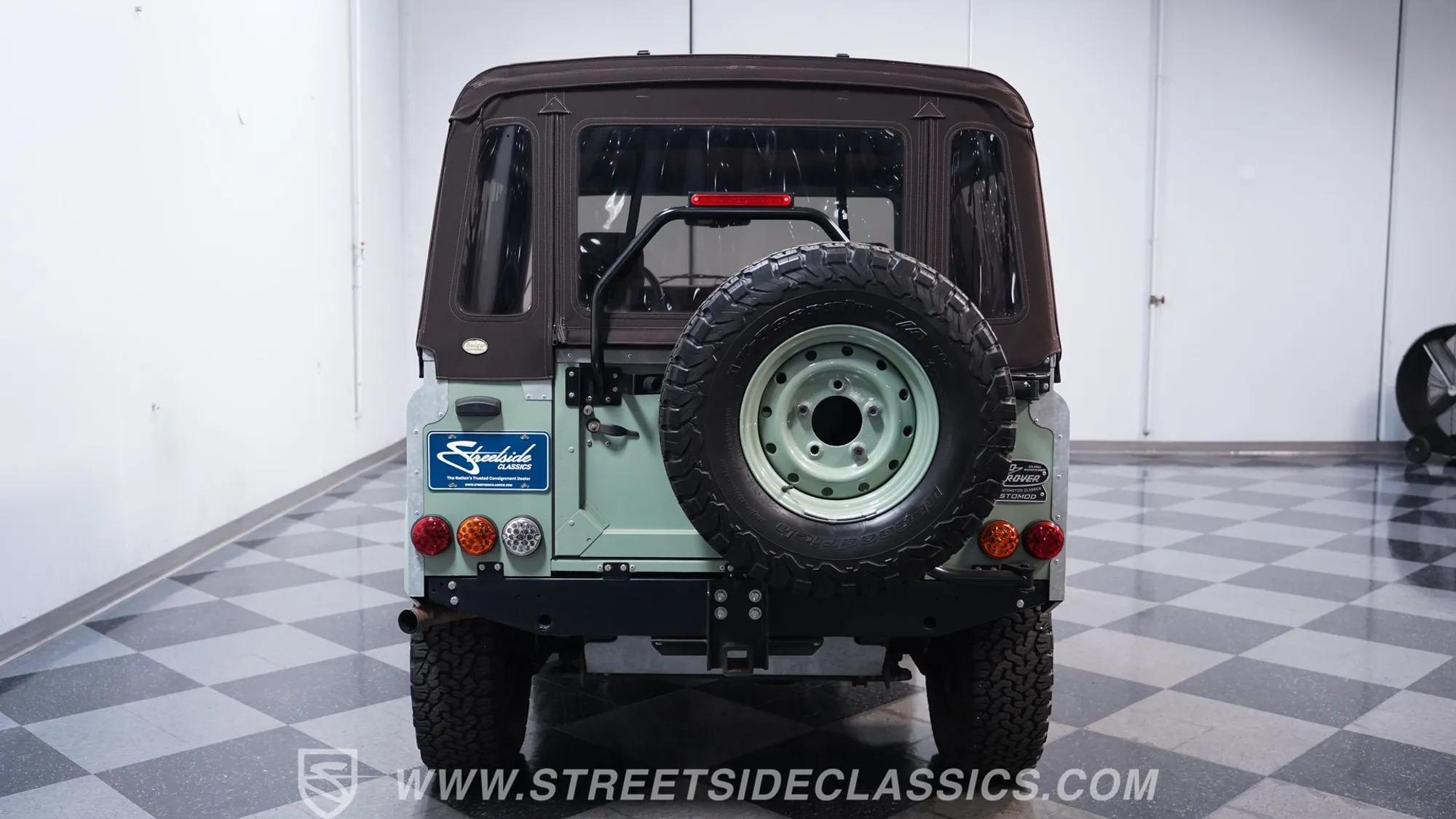1997 Land Rover Defender 90 NAS - 4