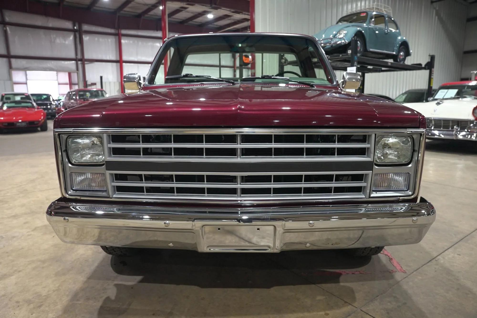 1985 Chevrolet C10 Custom Deluxe
