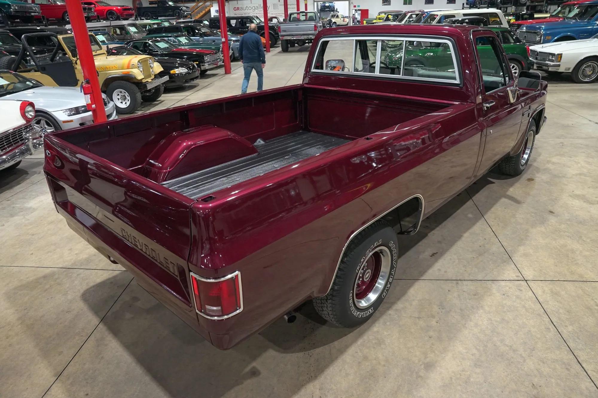 1985 Chevrolet C10 Custom Deluxe