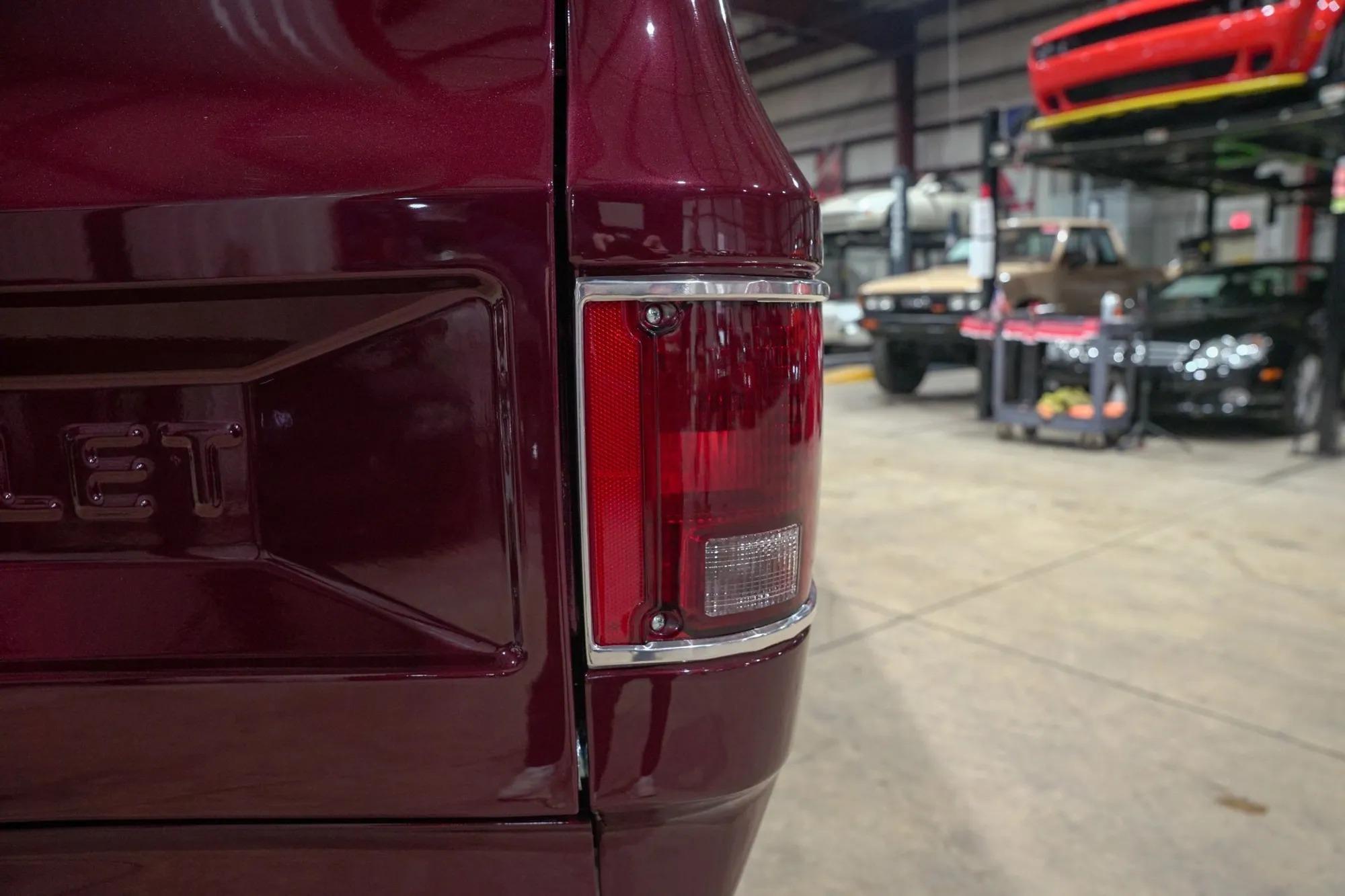 1985 Chevrolet C10 Custom Deluxe