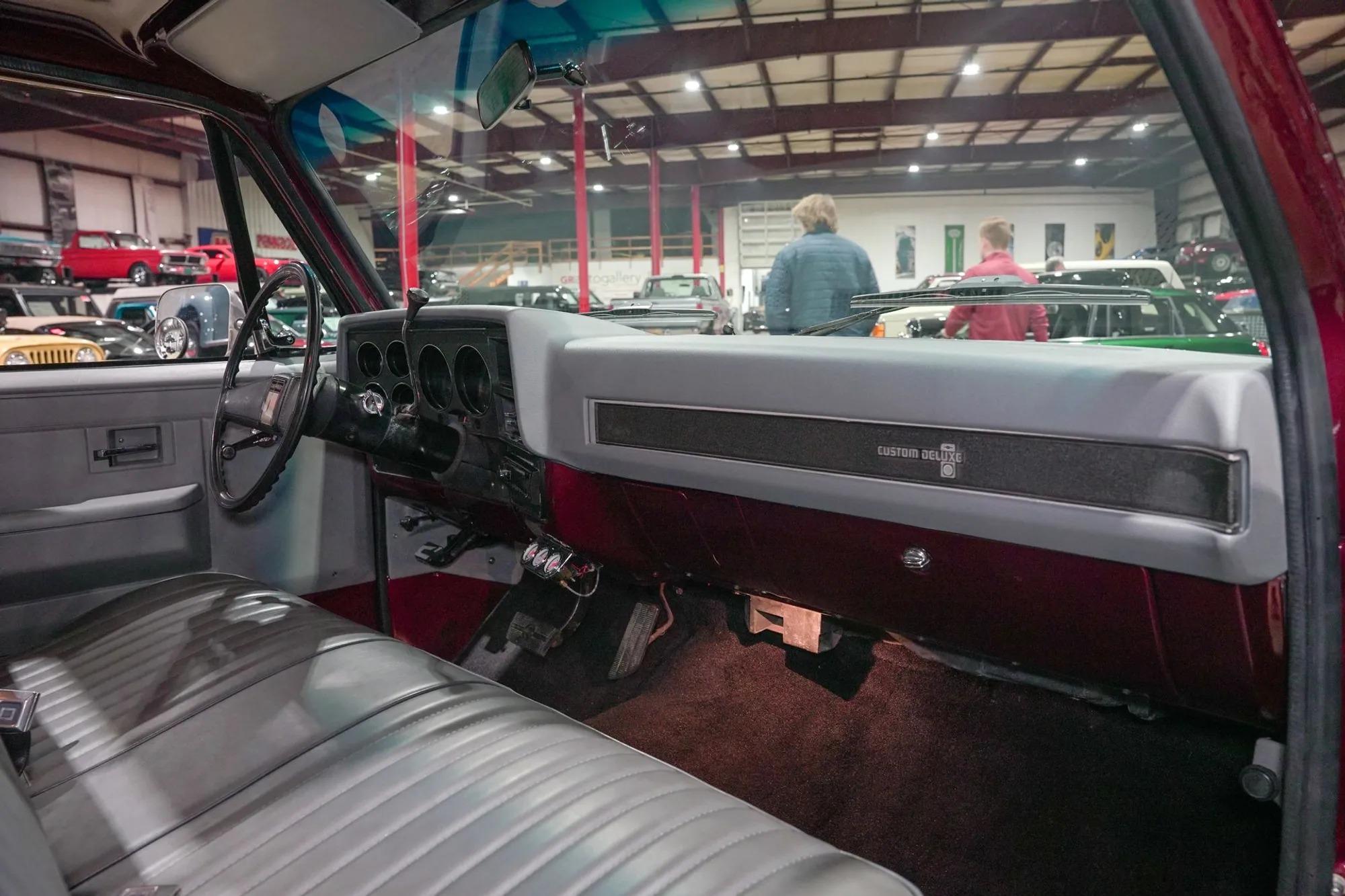 1985 Chevrolet C10 Custom Deluxe