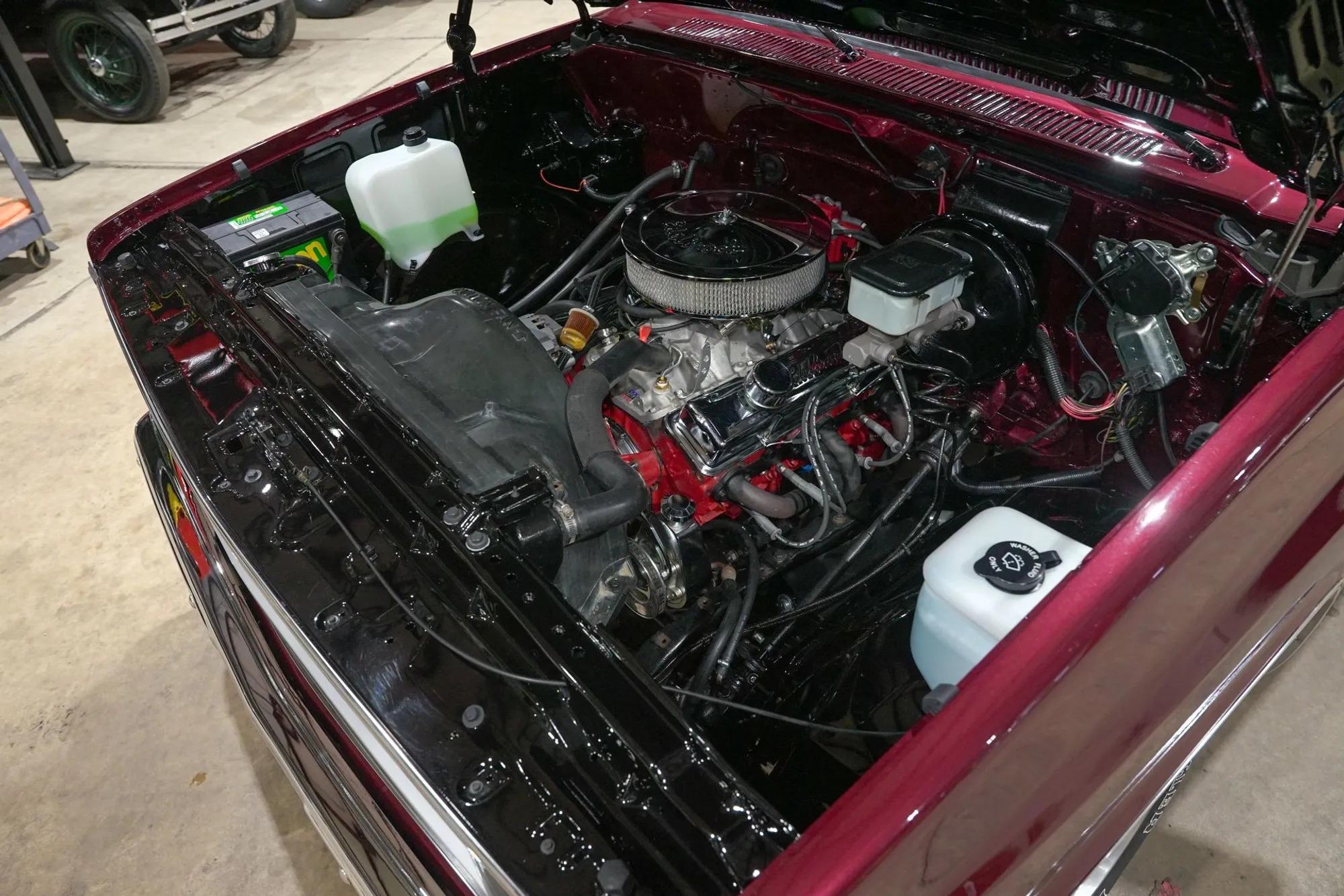 1985 Chevrolet C10 Custom Deluxe