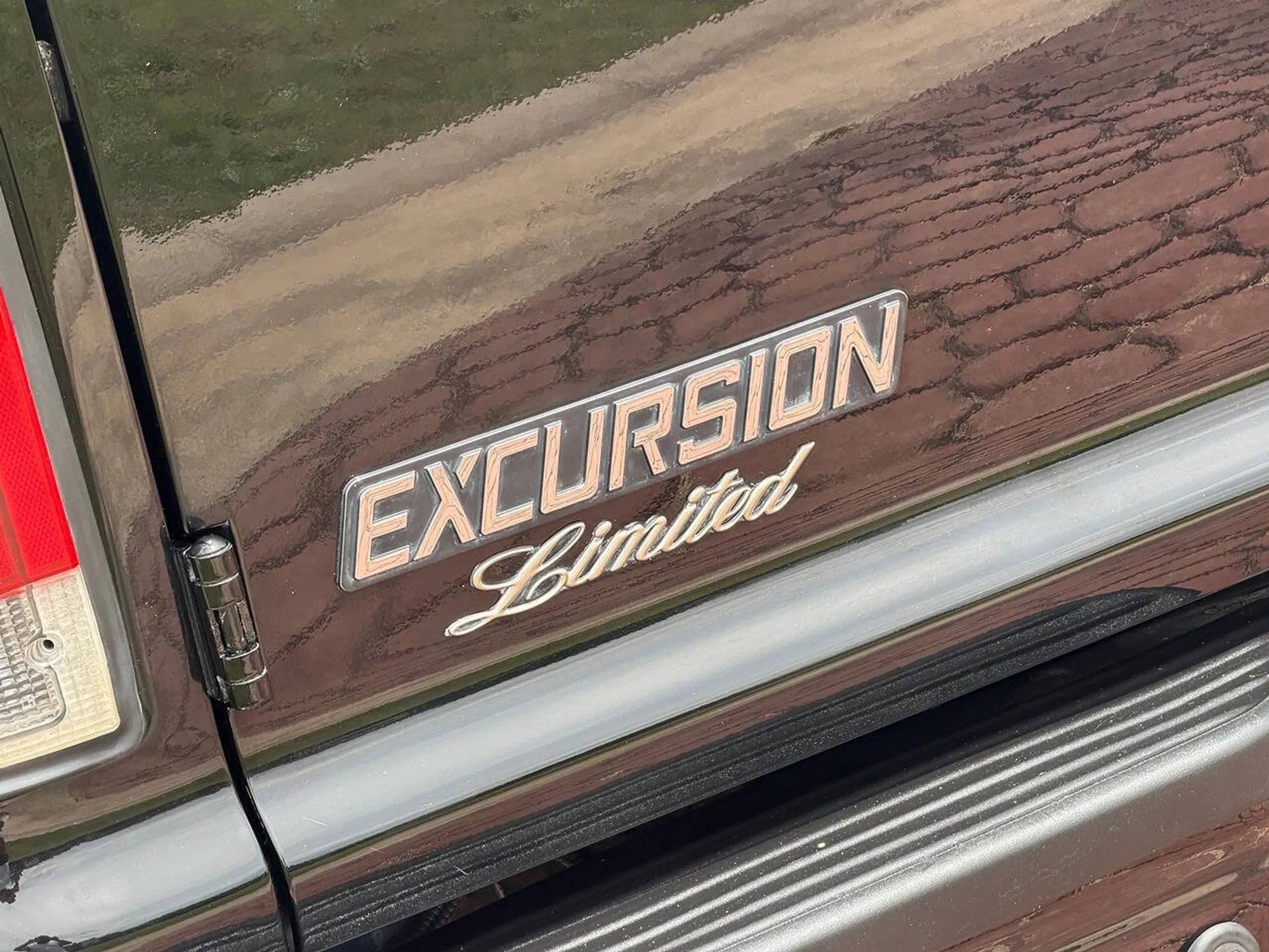 2005 Ford Excursion Limited