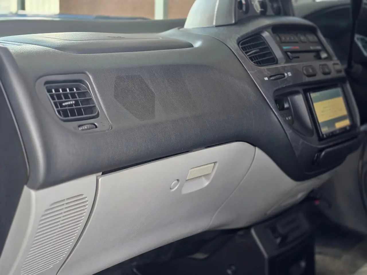 2000 Mitsubishi Delica L400 Space Gear