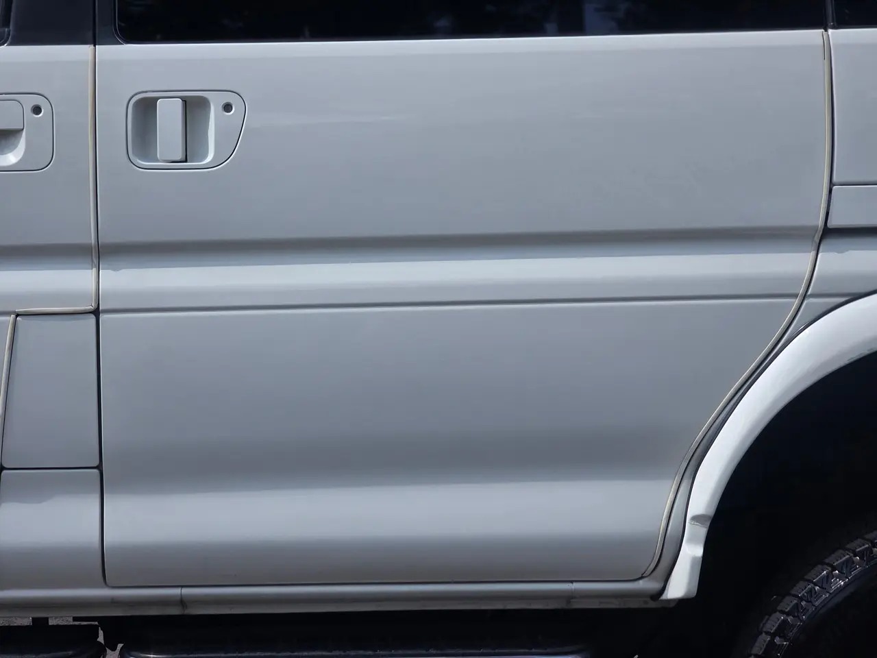 2000 Mitsubishi Delica L400 Space Gear
