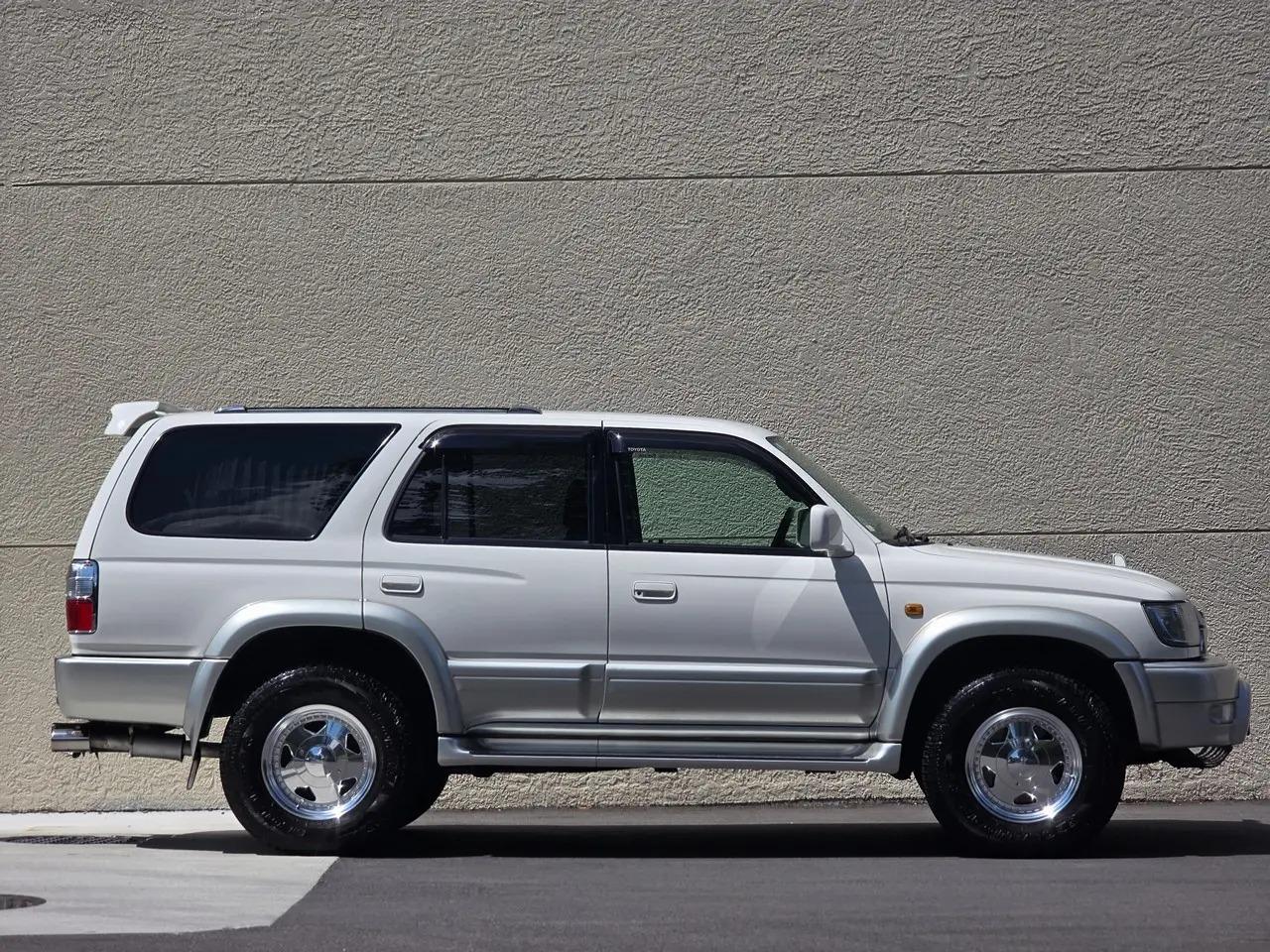 2001 Toyota Hilux Surf SSR-G