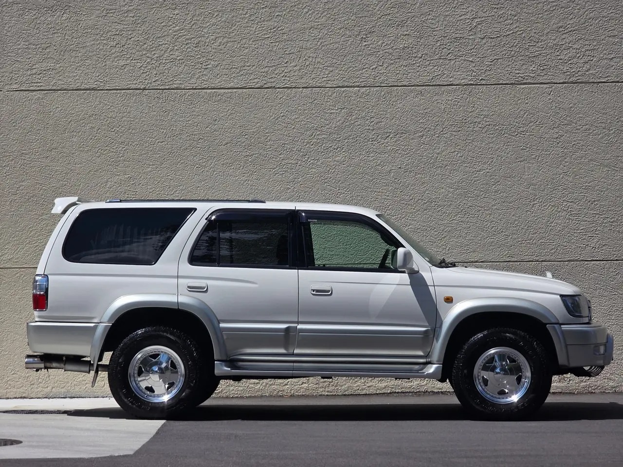 2001 Toyota Hilux Surf SSR-G
