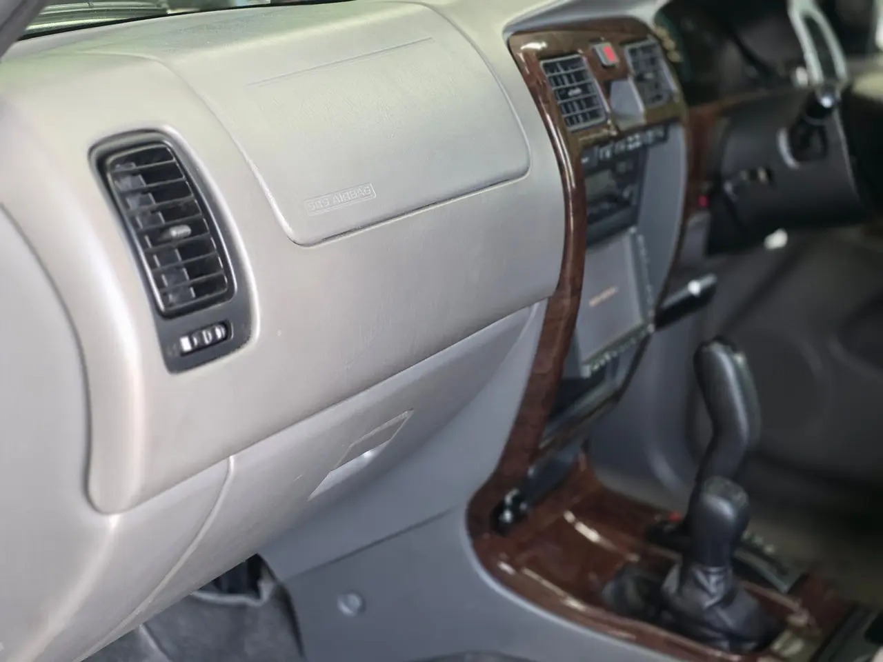 2001 Toyota Hilux Surf SSR-G