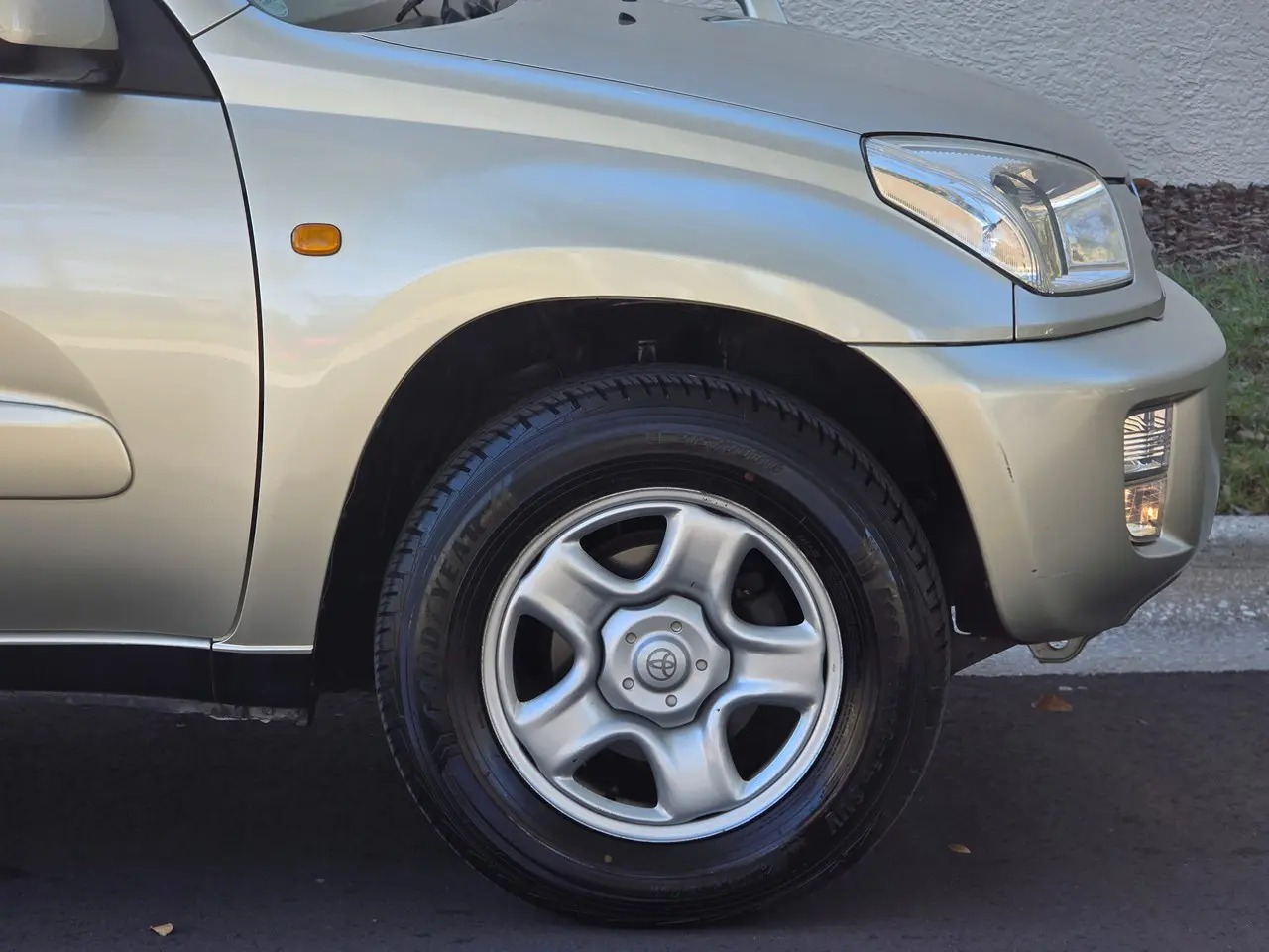 2000 Toyota RAV4 L