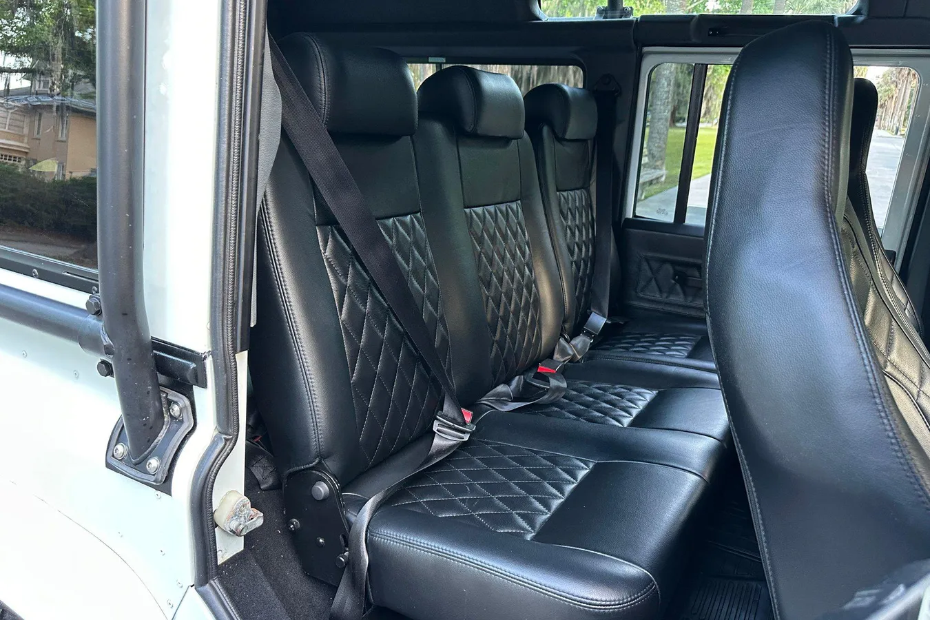 Custom 1985 Land Rover Defender 110