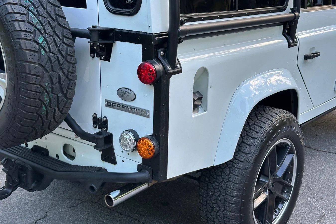 Custom 1985 Land Rover Defender 110