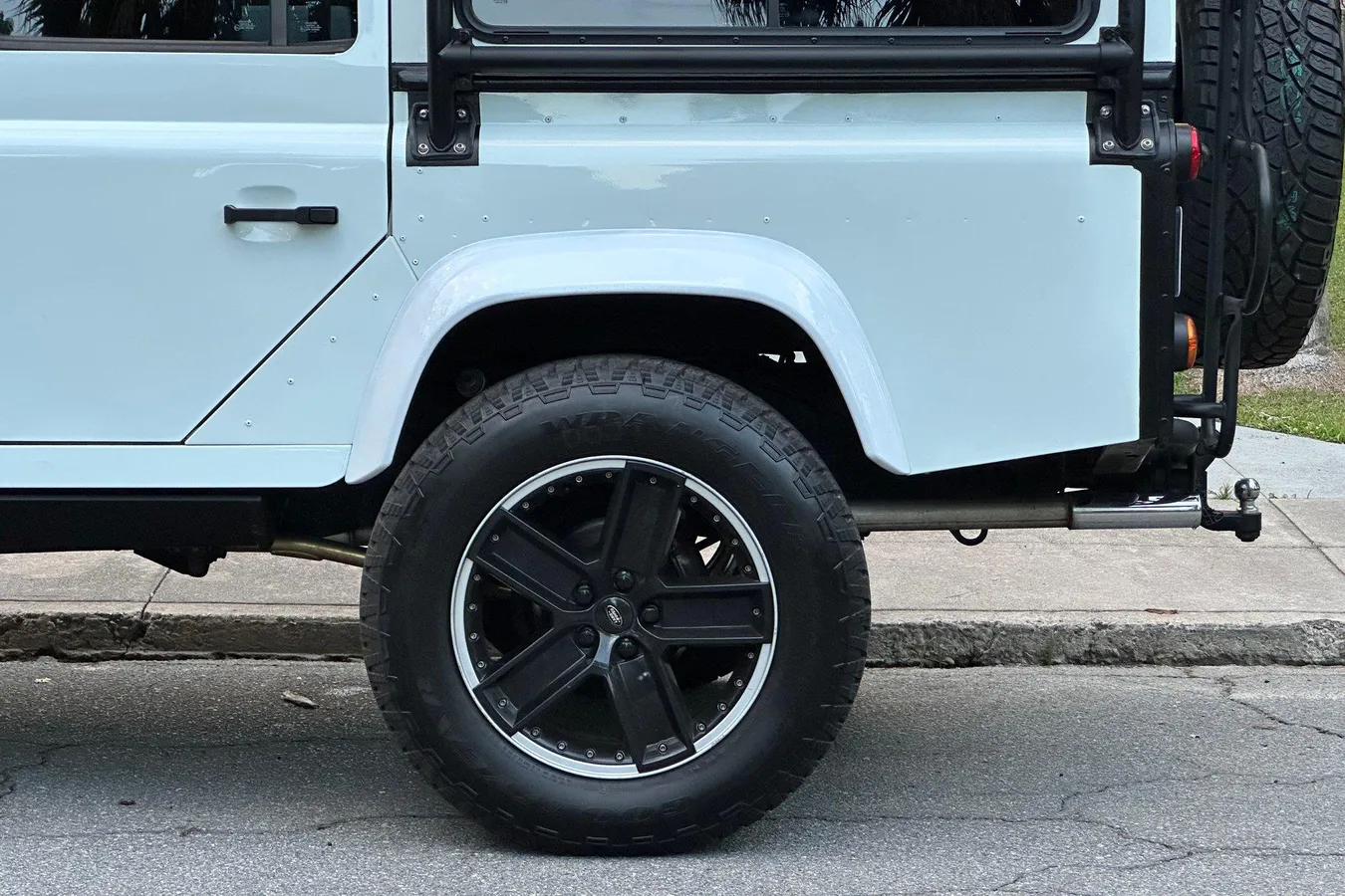 Custom 1985 Land Rover Defender 110