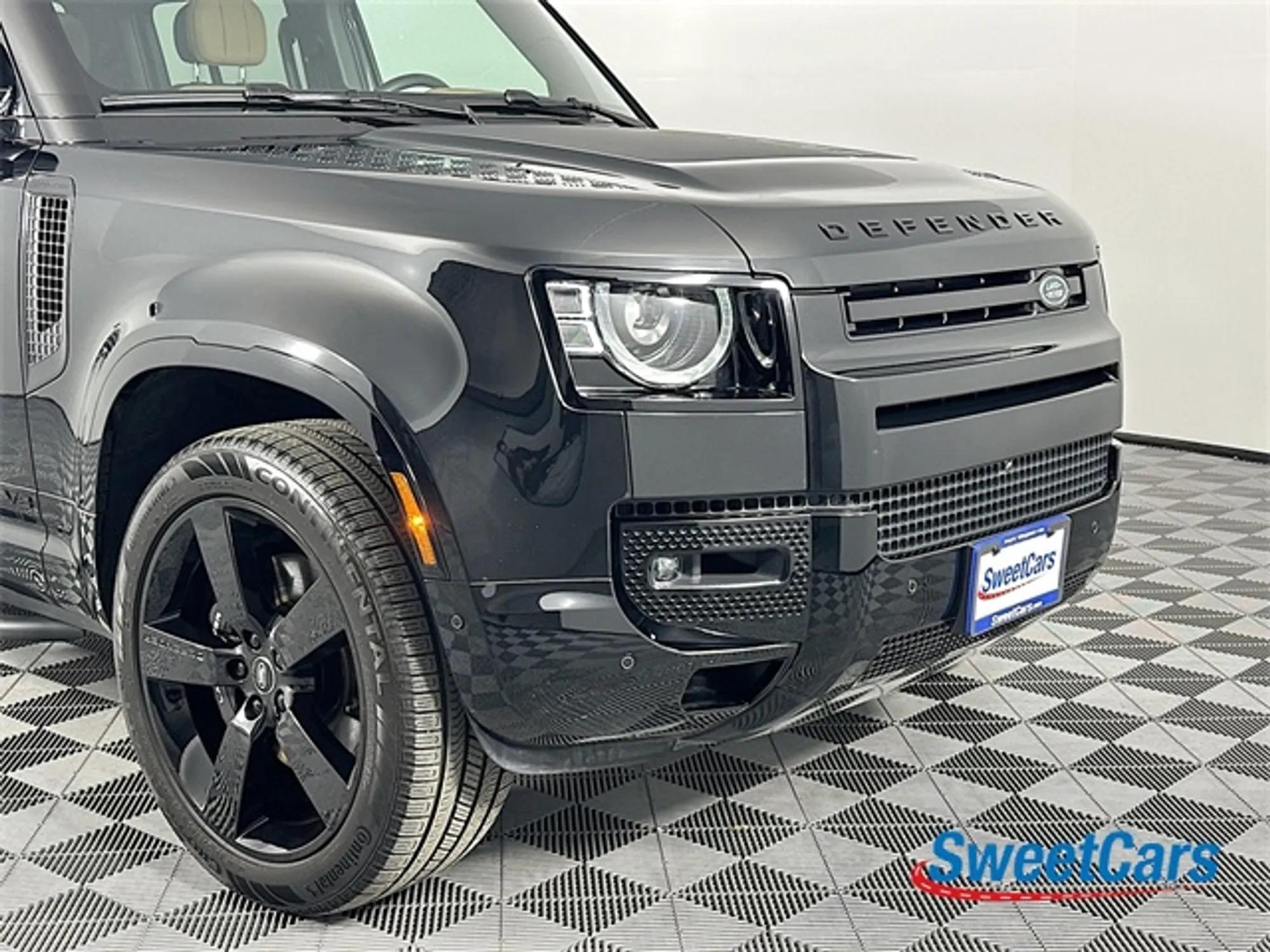 2025 Land Rover Defender 110 V8