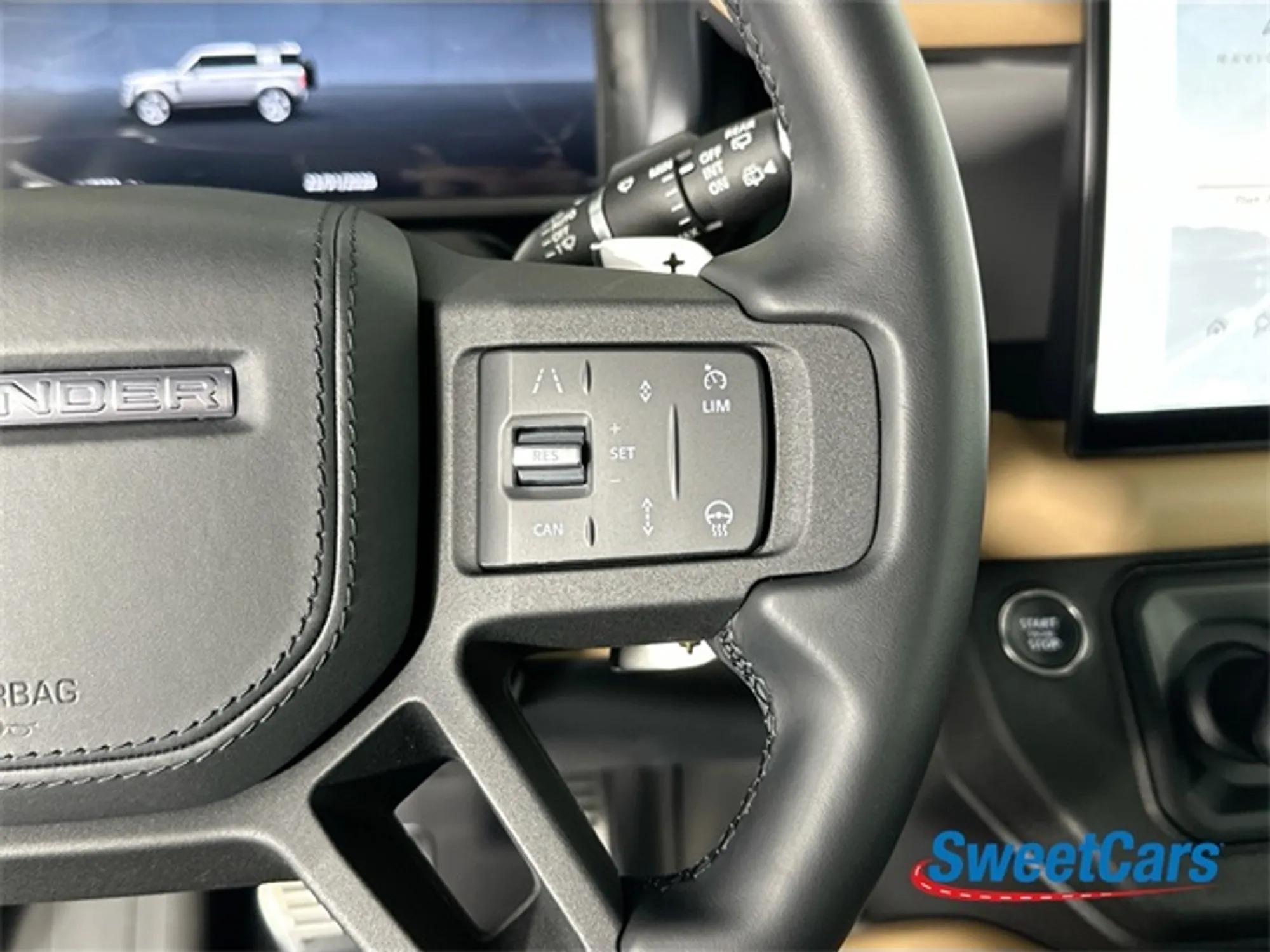 2025 Land Rover Defender 110 V8