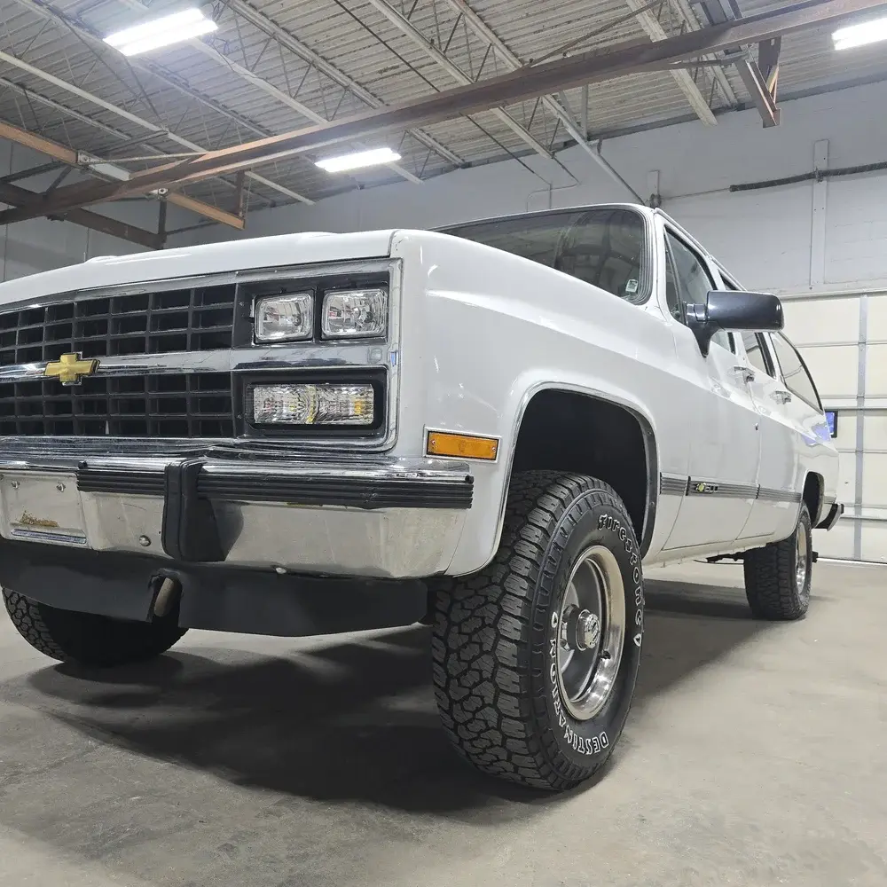1991 Chevrolet Suburban 1500 - 3