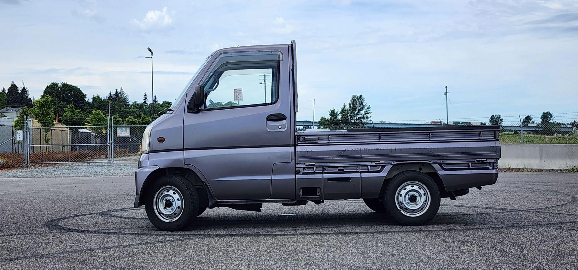 2000 Mitsubishi Minicab