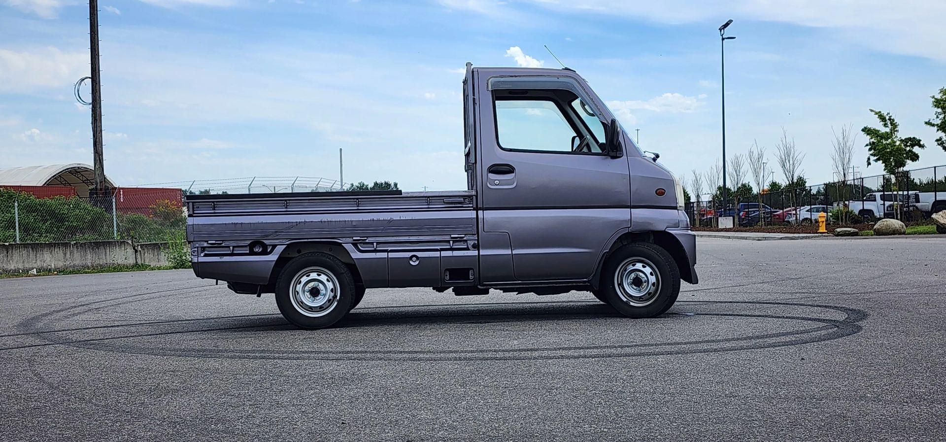 2000 Mitsubishi Minicab