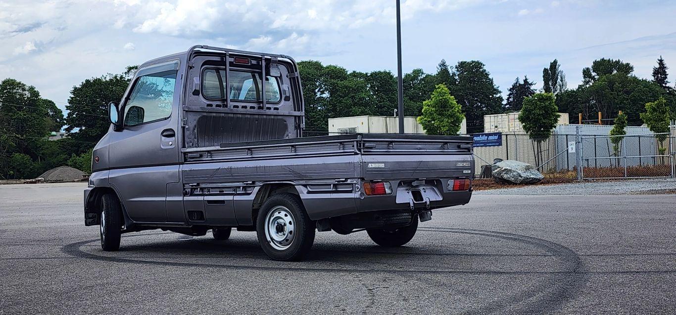 2000 Mitsubishi Minicab