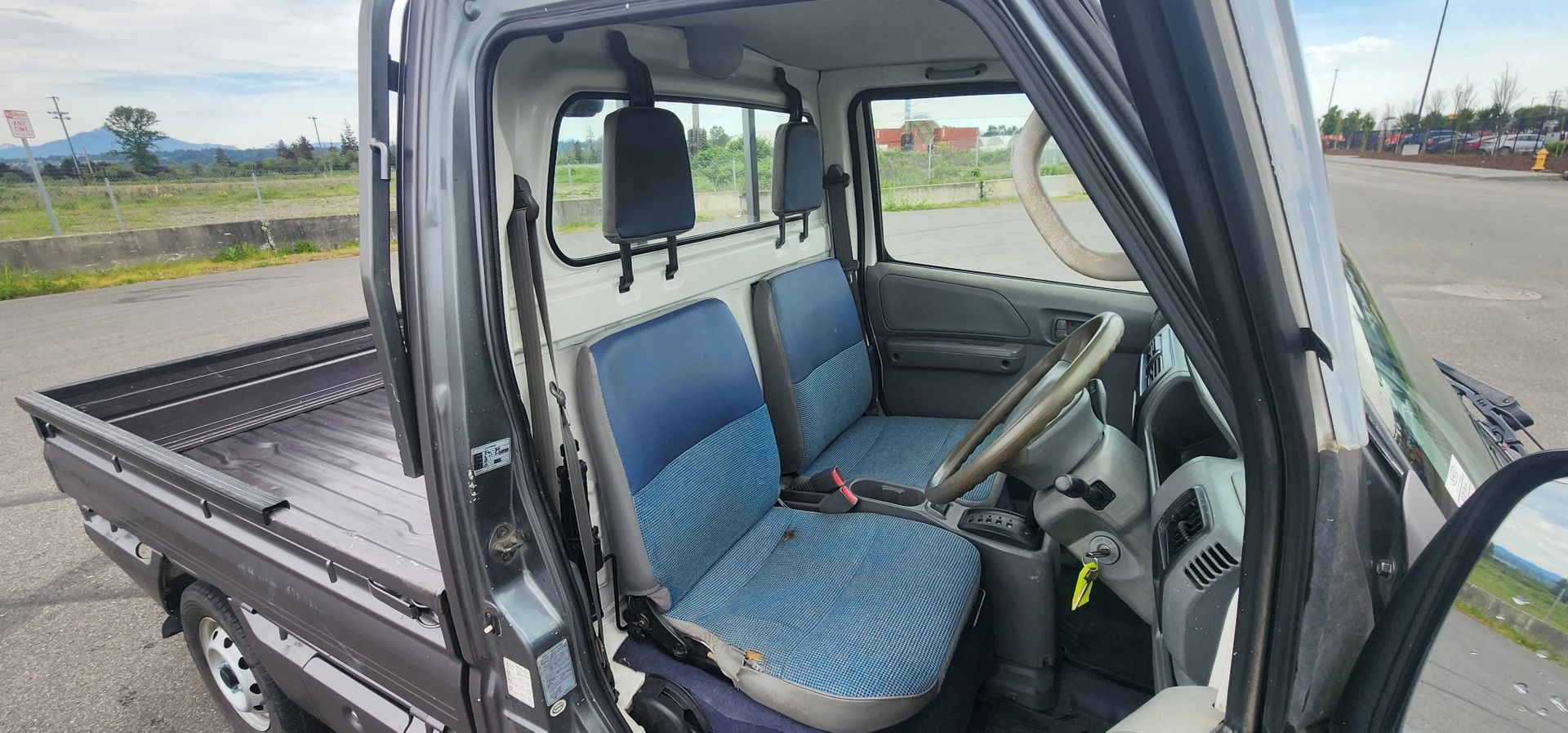 2000 Mitsubishi Minicab