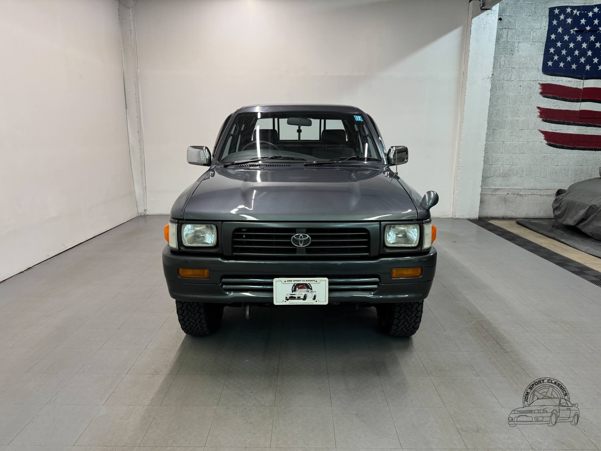 1994 Toyota Hilux SR - 4