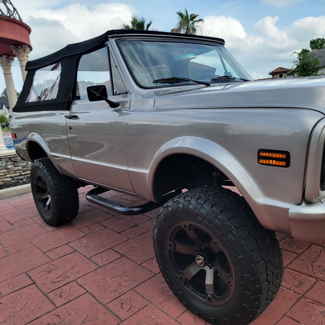 1972 Chevy K5 Blazer Restomod
