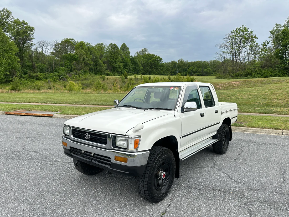  Toyota Hilux