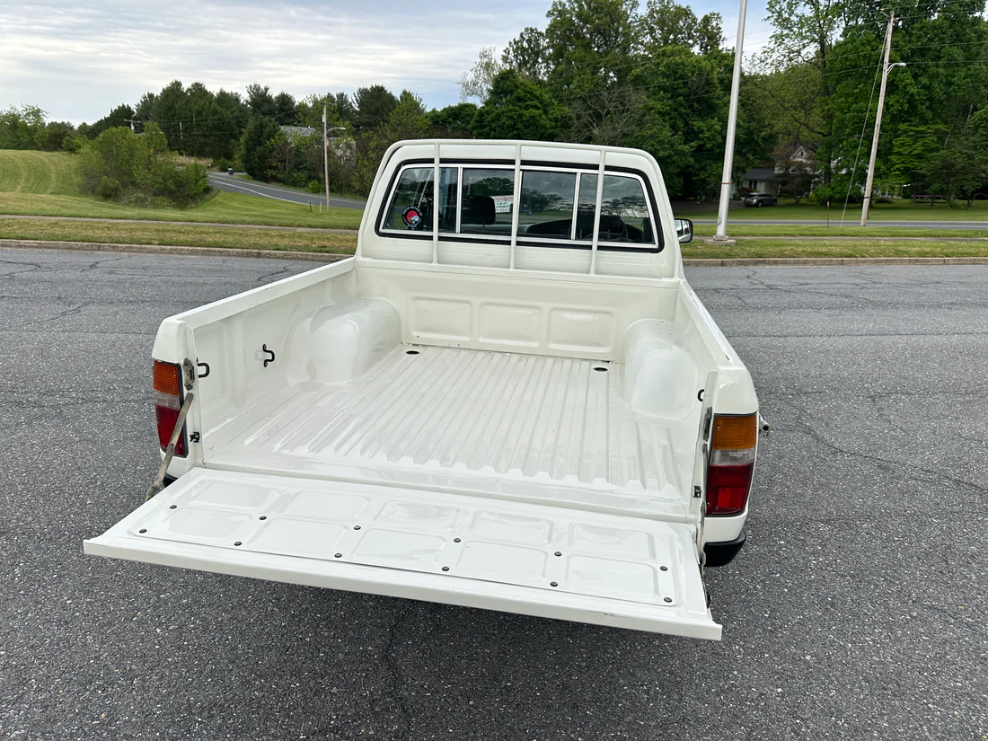 1992 Toyota Hilux SSR LN107