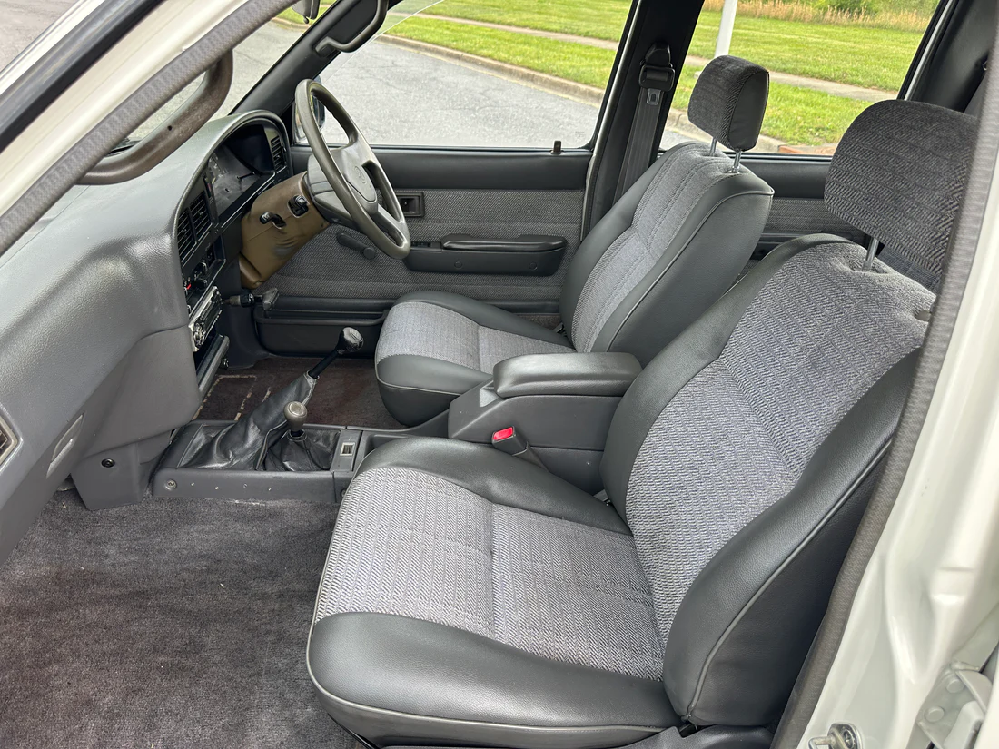 1992 Toyota Hilux SSR LN107