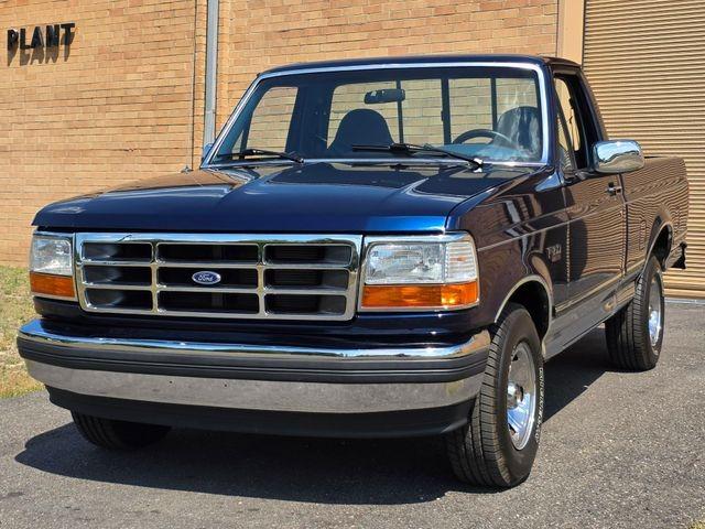 1995 Ford F-150 XLT SWB - 2