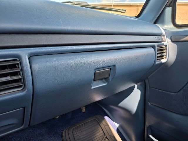 1995 Ford F-150 XLT SWB