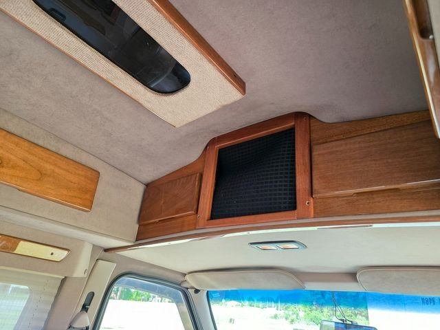 1997 Ford Econoline E-150 Conversion