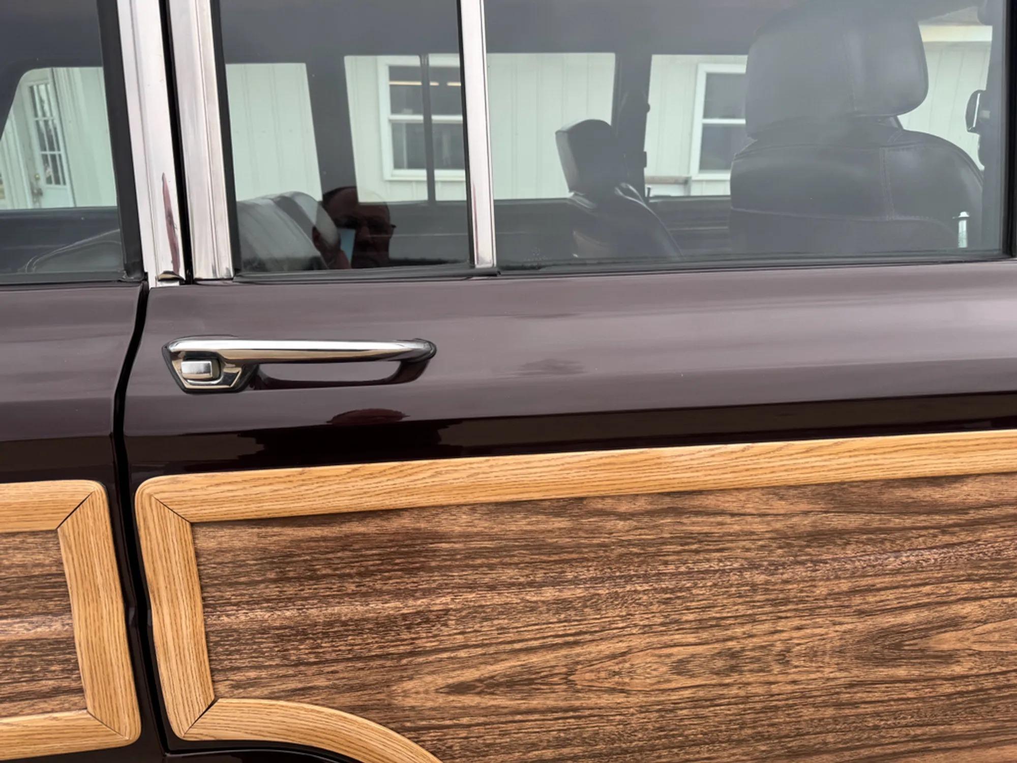 1989 Jeep Grand Wagoneer
