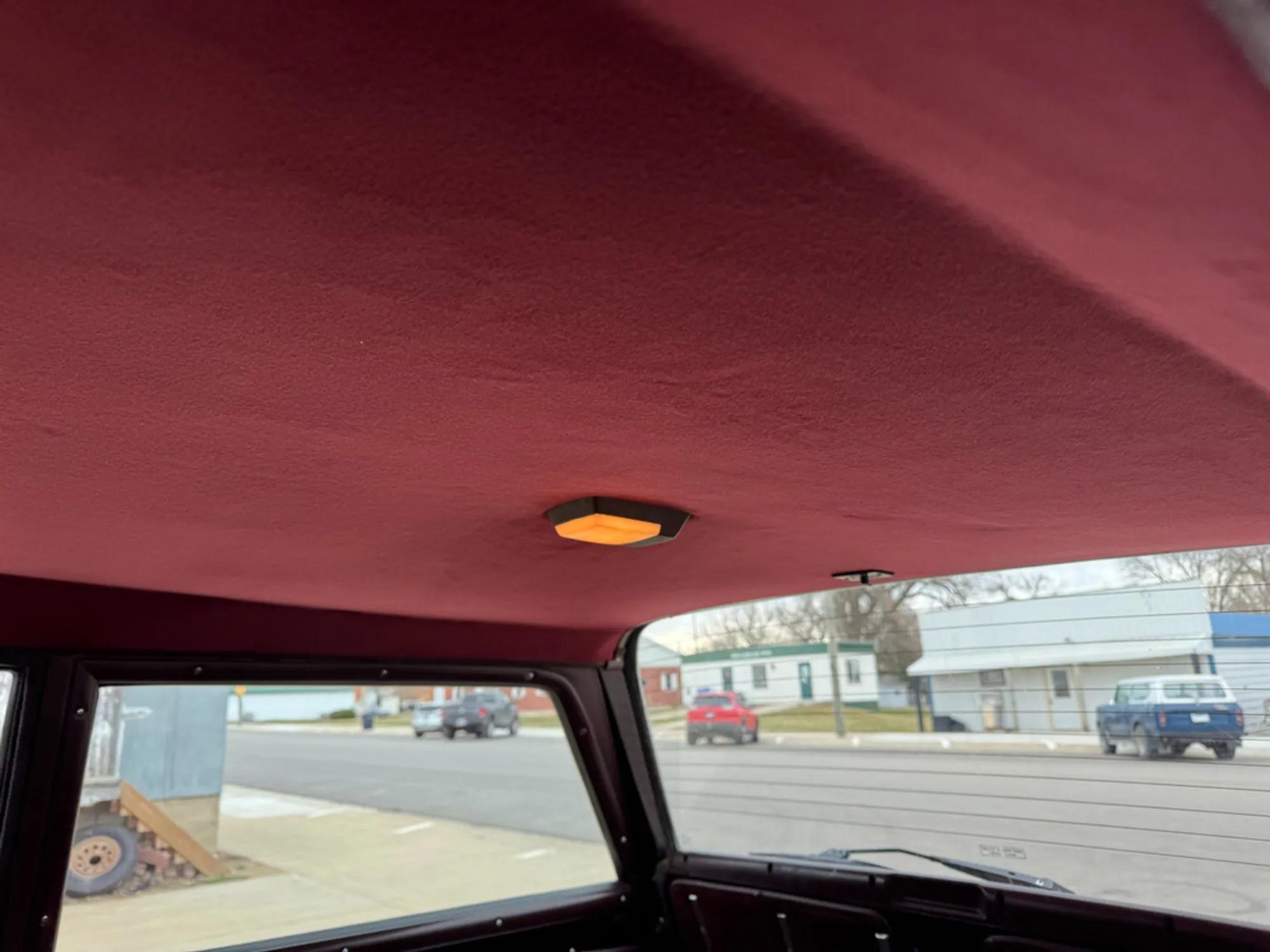1989 Jeep Grand Wagoneer