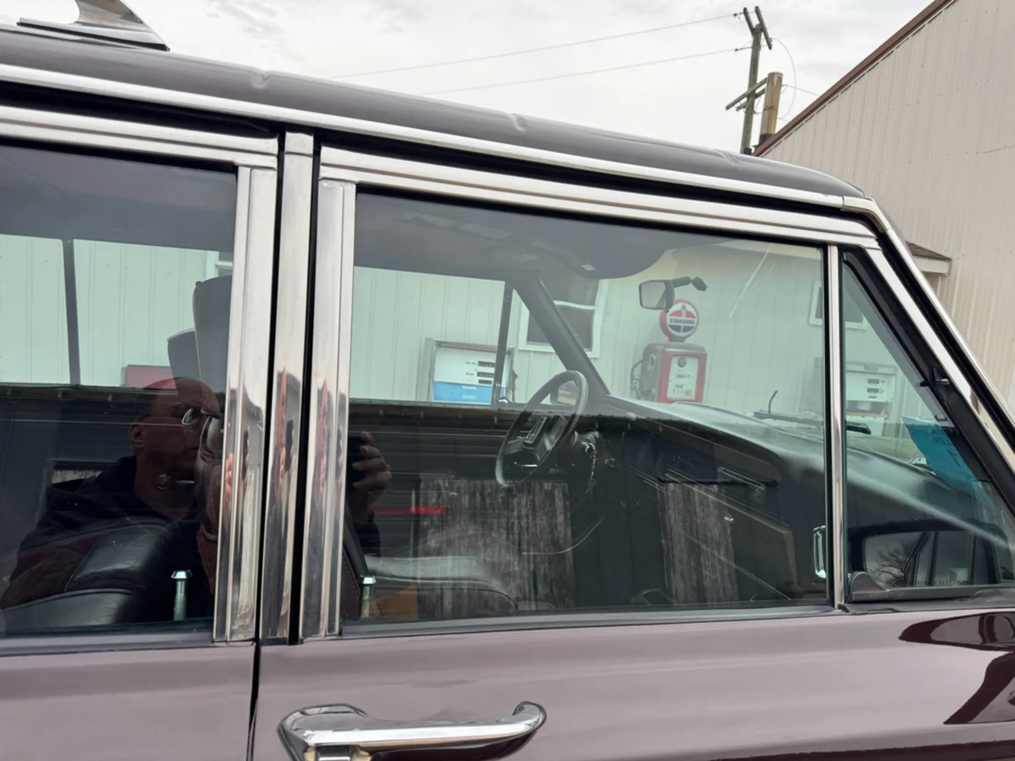 1989 Jeep Grand Wagoneer